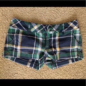 Hollister Size 3 Plaid Shorts